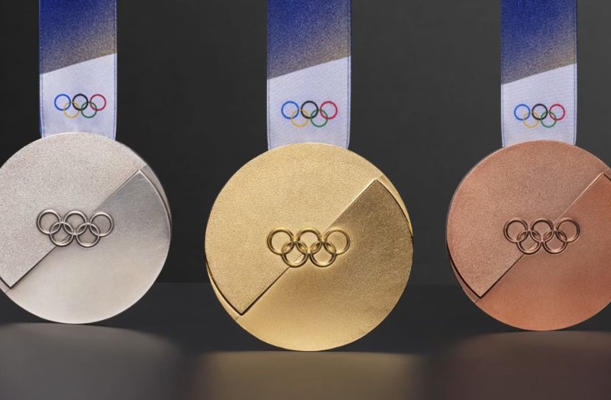 Medaglie olimpiche Milano Cortina 2026 vinte dall’Italia il 15 febbraio tra short track e sci alpino
